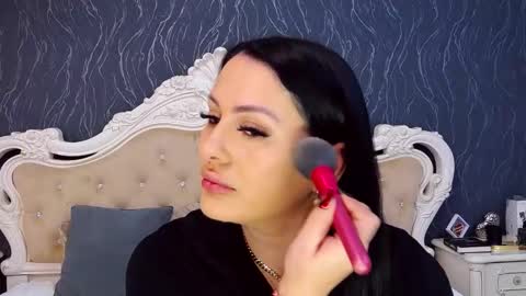 Snapshot of laurenjenssen chatting on 03-05-26, 03:41 Laura online show from 03-05-26, 03:41