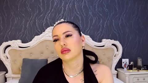 Snapshot of laurenjenssen chatting on 03-10-26, 02:33 Laura online show from 03-10-26, 02:33