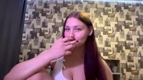Hannah online show from 09-11-25, 05:13