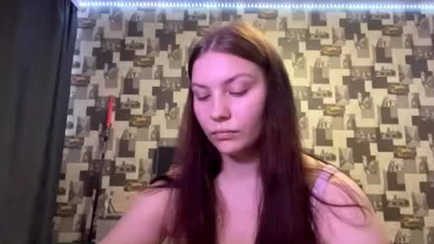 Hannah online show from 09-18-25, 04:31