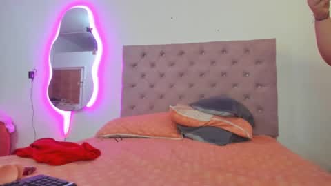 laurenlaine online show from 03-09-25, 07:37