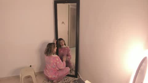 laurenn_111 online show from 06-08-26, 03:40