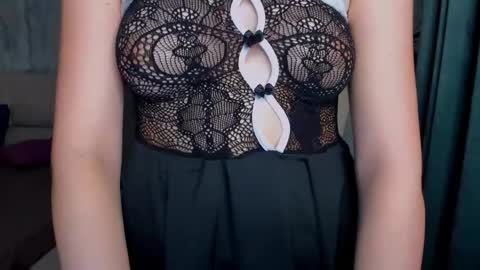 laurennhill online show from 09-22-25, 12:40