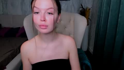 laurennhill online show from 10-13-25, 12:21