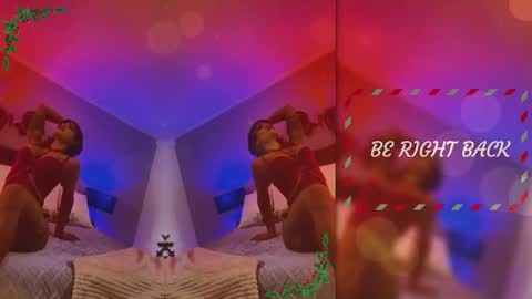 Lauren Saenz online show from 01-03-25, 03:12