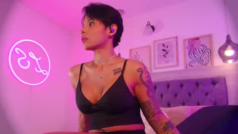 Lauren Saenz online show from 06-12-26, 12:04