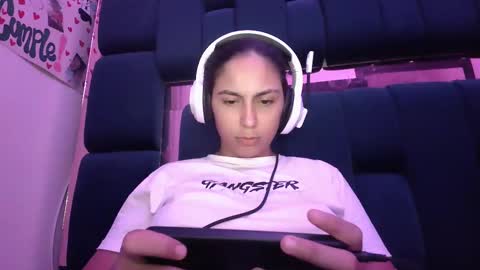 Snapshot of laurent0502 chatting on 12-02-24, 06:41 Laurent online show from 12-02-24, 06:41