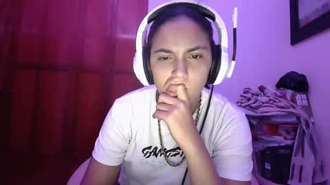 Snapshot of laurent0502 chatting on 12-03-24, 05:53 Laurent online show from 12-03-24, 05:53