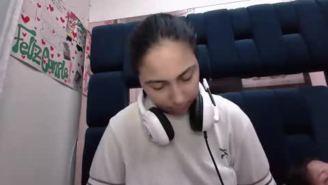 Snapshot of laurent0502 chatting on 12-12-24, 01:53 Laurent online show from 12-12-24, 01:53