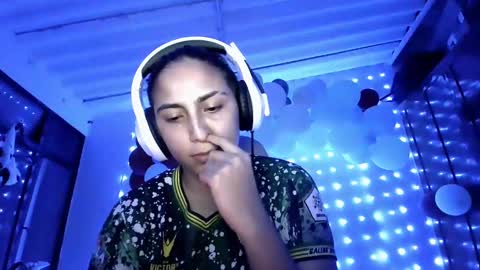 Snapshot of laurent0502 chatting on 12-23-24, 04:01 Laurent online show from 12-23-24, 04:01