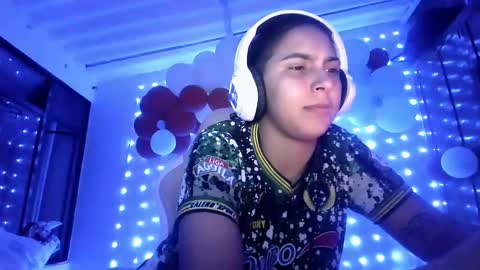 Snapshot of laurent0502 chatting on 12-23-24, 07:06 Laurent online show from 12-23-24, 07:06