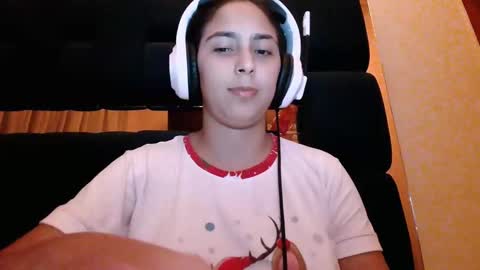 Snapshot of laurent0502 chatting on 01-14-25, 08:09 Laurent online show from 01-14-25, 08:09