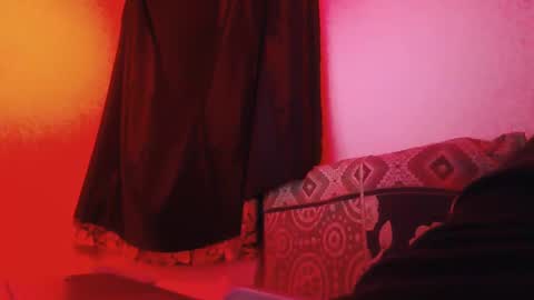 Snapshot of laurent0502 chatting on 02-16-25, 03:37 Laurent online show from 02-16-25, 03:37