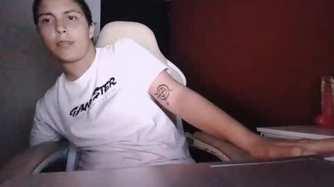 Snapshot of laurent0502 chatting on 02-18-25, 06:26 Laurent online show from 02-18-25, 06:26