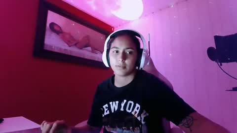 Snapshot of laurent0502 chatting on 02-22-25, 11:46 Laurent online show from 02-22-25, 11:46