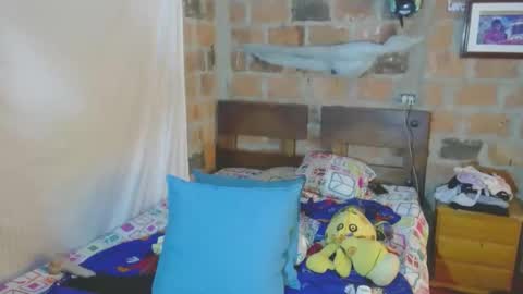 laurethm online show from 01-11-25, 06:33