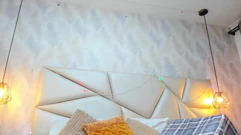 Laurent online show from 02-09-26, 11:14