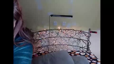 Snapshot of laureybabe44 chatting on 12-04-25, 06:49 Lauren online show from 12-04-25, 06:49