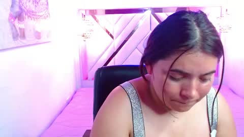 laura  online show from 05-15-26, 07:54