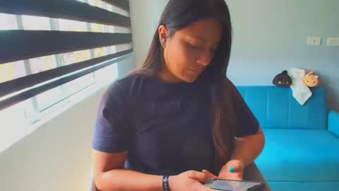 Lauri online show from 09-25-25, 04:11