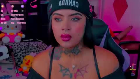 Snapshot of lauri_ink chatting on 06-11-26, 02:53 lauri online show from 06-11-26, 02:53