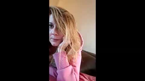 Snapshot of lauriehotxxx chatting on 04-14-26, 05:41 lauriehotxxx online show from 04-14-26, 05:41