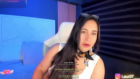 Lau Roberts online show from 09-24-25, 03:32