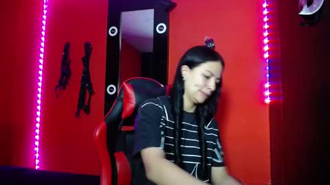 laurynbennett_ online show from 09-18-25, 06:54
