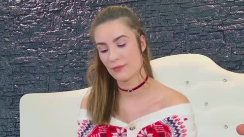 Lauryn online show from 12-18-24, 06:53