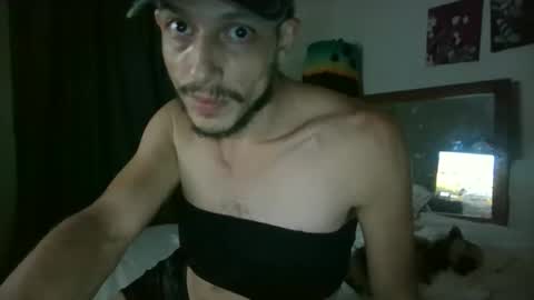 Snapshot of lausent chatting on 12-22-25, 02:19 Ed and Alexander online show from 12-22-25, 02:19