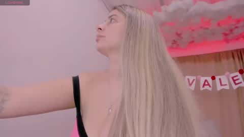 Lauu G online show from 02-15-25, 06:12