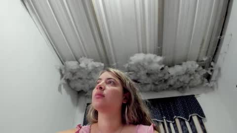 Snapshot of lauu_g chatting on 02-26-26, 10:03 Lauu G online show from 02-26-26, 10:03