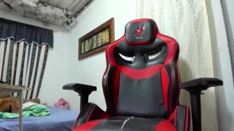 Lauu G online show from 05-14-26, 10:44