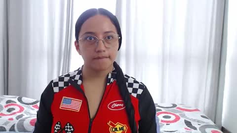 Laura online show from 11-16-25, 05:40