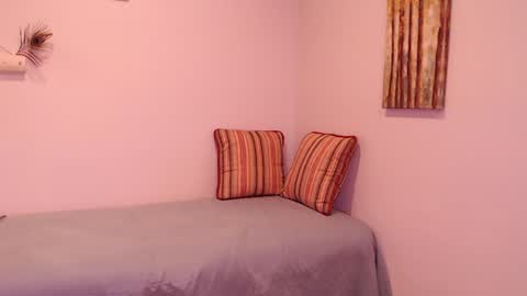 lavenderguy online show from 01-15-25, 07:48