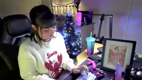 Lavenderrzz online show from 12-20-25, 12:56