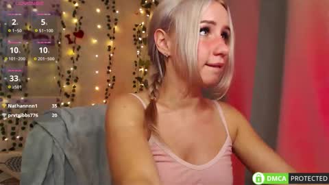 Mia online show from 11-24-25, 03:28