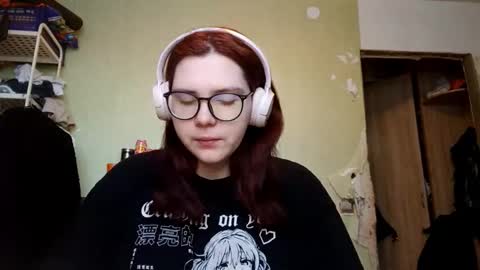 Adeline online show from 02-06-26, 09:23