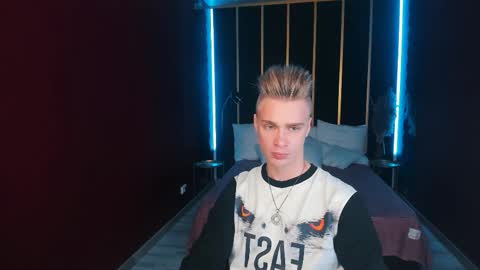 Lawrence online show from 09-22-25, 10:39