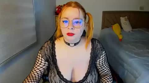 Snapshot of lay_lah chatting on 09-13-25, 01:05 laylaah online show from 09-13-25, 01:05