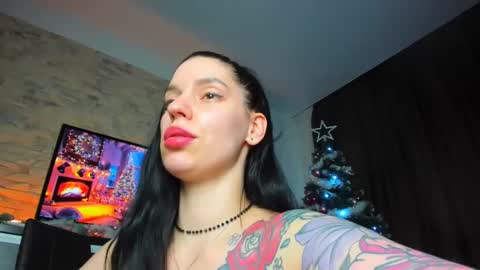 LayaMoon online show from 12-22-24, 02:38