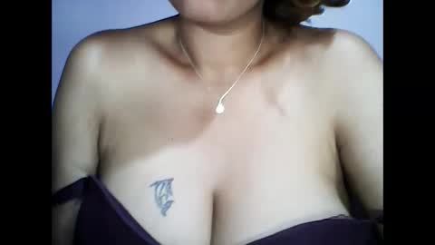 Snapshot of layanah12 chatting on 01-09-25, 03:23 layanah12 online show from 01-09-25, 03:23