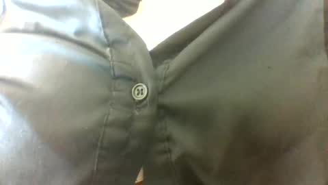 layannalea online show from 06-16-26, 04:53