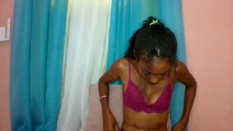 layannek online show from 06-22-26, 05:37