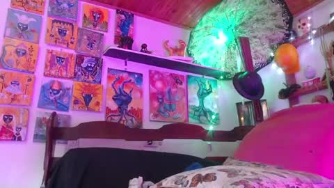 Snapshot of laye19 chatting on 01-02-25, 02:35 Laye19 online show from 01-02-25, 02:35