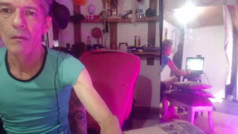 Snapshot of laye19 chatting on 01-03-25, 01:58 Laye19 online show from 01-03-25, 01:58