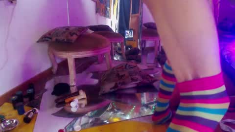 Snapshot of laye19 chatting on 02-05-25, 05:31 Laye19 online show from 02-05-25, 05:31