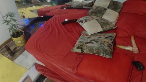 Snapshot of laye19 chatting on 03-01-25, 01:43 Laye19 online show from 03-01-25, 01:43