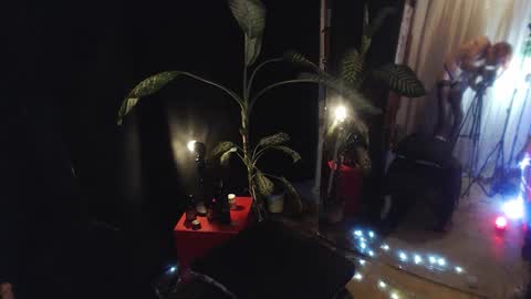 Snapshot of laye19 chatting on 10-08-25, 04:32 Laye19 online show from 10-08-25, 04:32