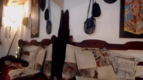 Snapshot of laye19 chatting on 10-15-25, 02:55 Laye19 online show from 10-15-25, 02:55